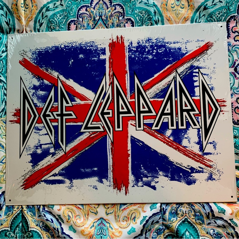 Def Leppard sign metal NEW